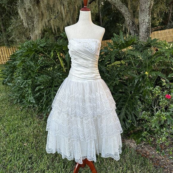 Vintage Flirtations Angelo Alfred Ivory Lace Strapless Tiered Dress Fit & Flare - Picture 1 of 14